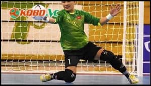 Giải đáp thắc mắc: Thủ môn Futsal có được đeo găng tay không?
