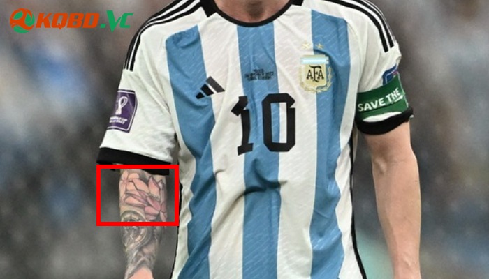 các hình xăm trên người messi