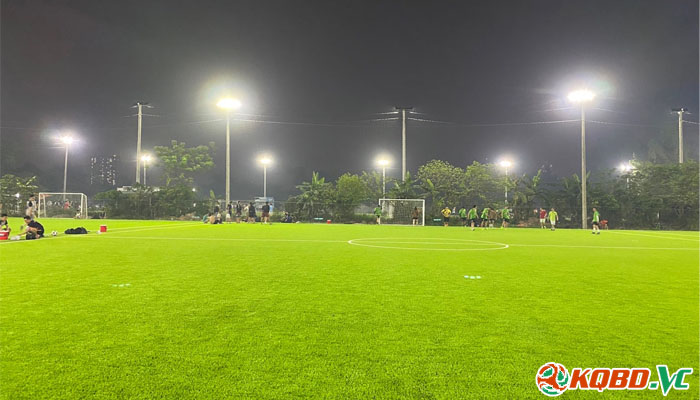 các sân bóng đá ở hà nội