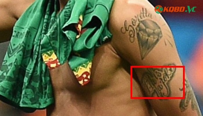 hình xăm neymar trên tay