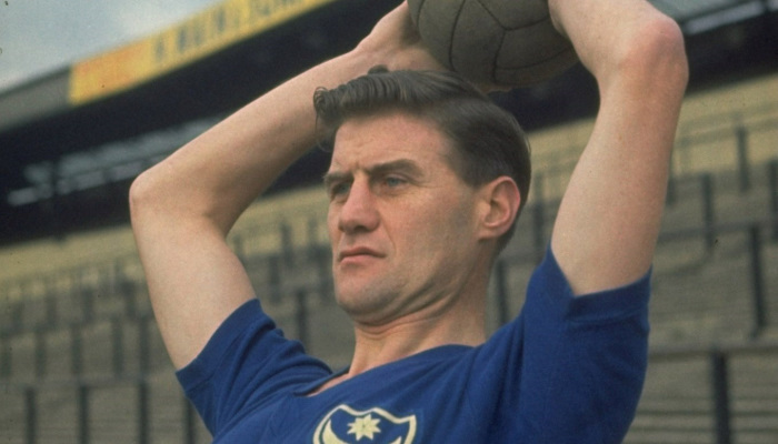 Jimmy Dickinson huyền thoại của Portsmouth
