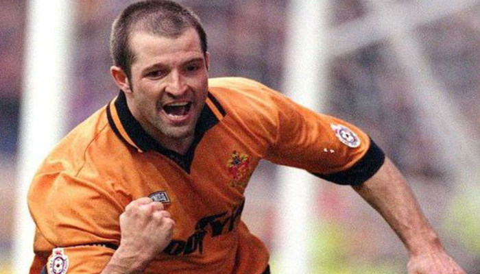 Steve Bull huyền thoại Wolverhampton Wanderers
