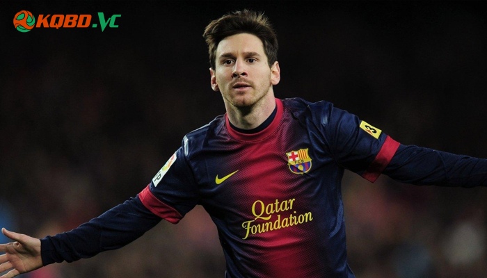 ảnh messi nâng cúp