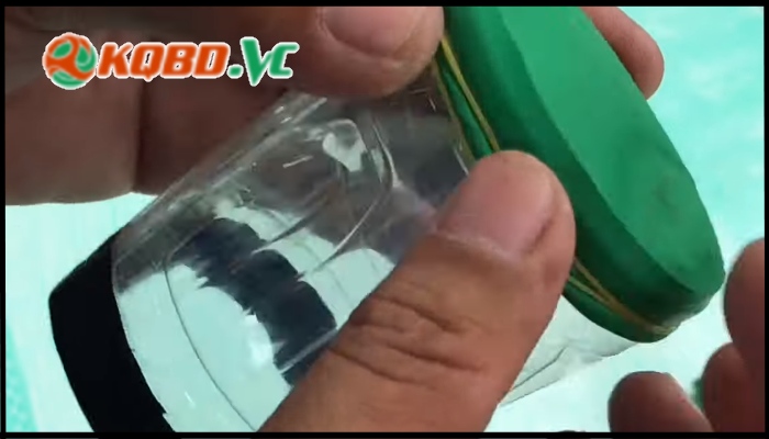 cách làm kèn cỗ vũ bóng đá bằng chai nước