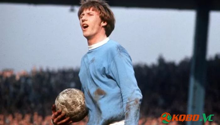 cầu thủ huyền thoại Man City