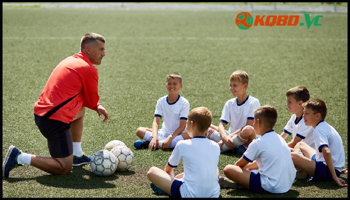 công việc của huấn luyện viên bóng đá