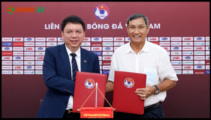 huấn luyện viên bóng đá