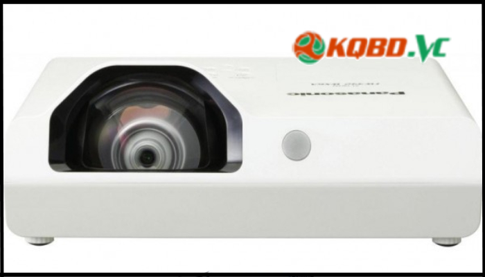 kinh nghiệm mua máy chiếu xem bóng đá