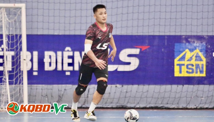 thủ môn futsal Hồ Văn Ý